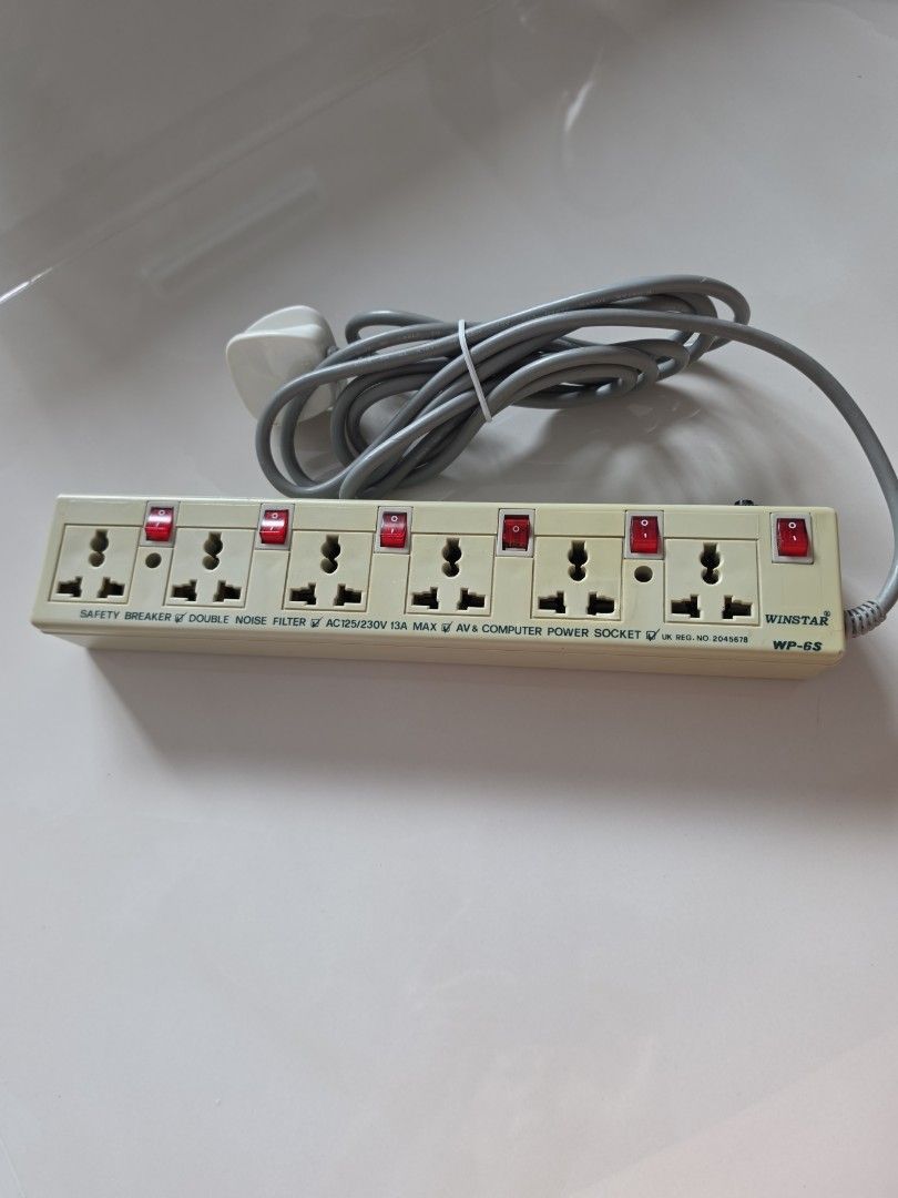 Computer Sockets （分類：轉插器及插頭）位於 Hong Kong。 由 coolmoon_219224 提交（商品編號 1463390596，圖片 1）。簡介： 。