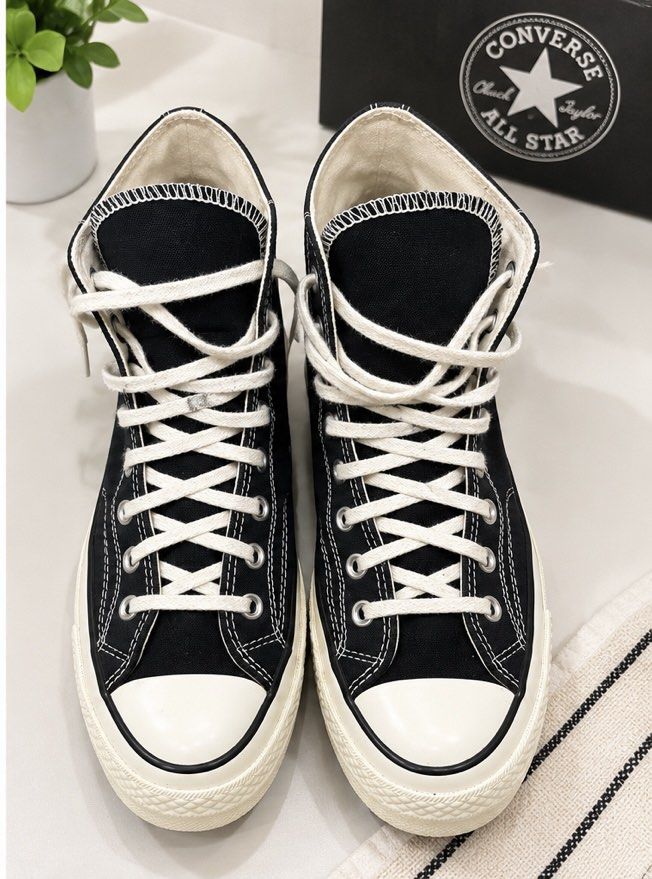 Converse Chuck 70 (Category: Sneakers) located in Manila. Submitted by baileyyy105 (Listing ID 1463463674, Image 1). Description: Almost new.