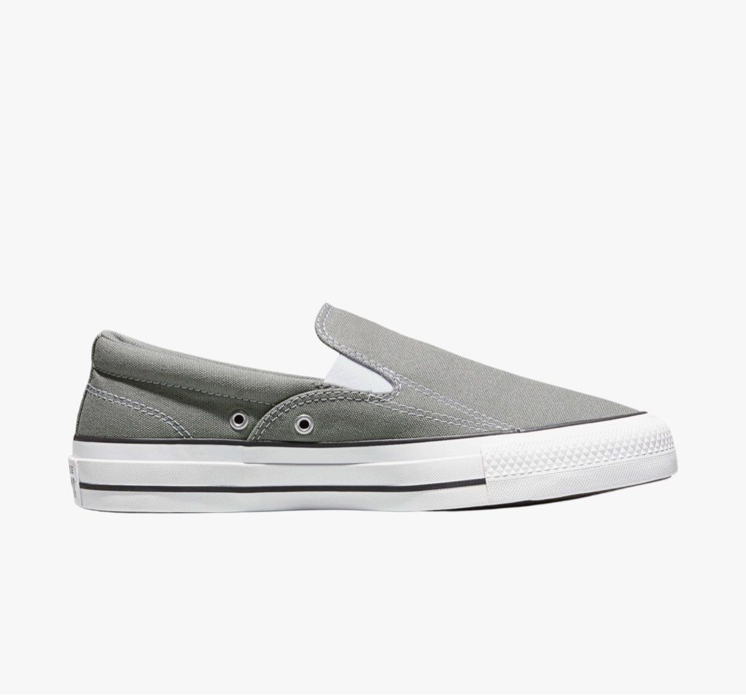 Converse Malden Slip On (Category: Casual Shoes) located in Lipa City. Submitted by budget8co (Listing ID 1463415224, Image 2). Description: Brandnew Converse Malden Slip On GUARANTEED ORIGINAL Complete inclusion (with box) Color Gray Size UK7/Eu40/25.5cm.