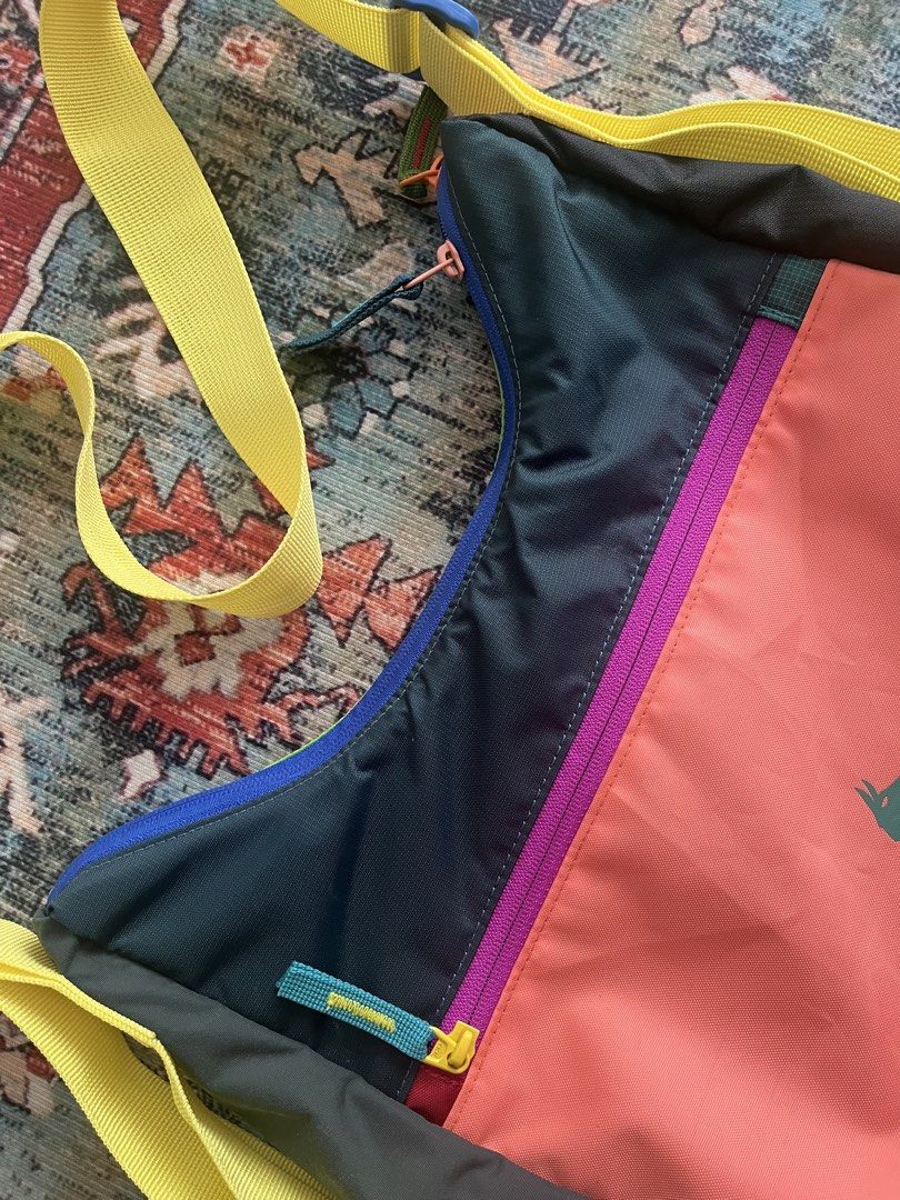 Cotopaxi Two-Way Bag (Category: Cross-body Bags) located in Quezon City. Submitted by lynchburg (Listing ID 1463354979, Image 2). Description: - A gift, not sure about authenticity - Never been used - Can be used as backpack and crossbody bag .