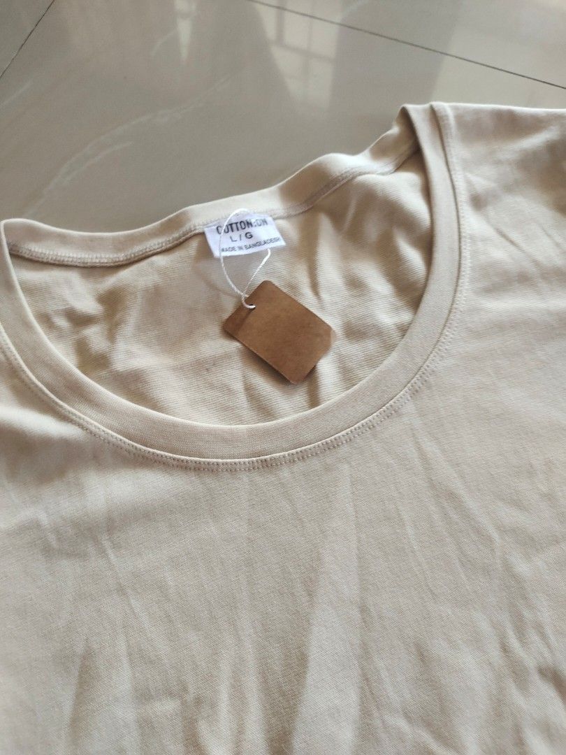 Cotton on shirt (Category: Shirts) located in Aliaga. Submitted by kmapparel (Listing ID 1463333898, Image 2). Description: .