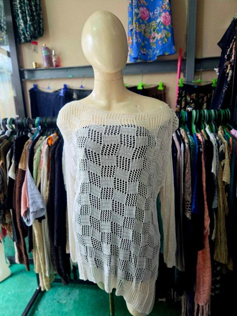 Cover Up Tops/Dress (Category: Blouses) located in Makati City. Submitted by bigheartsclothingcom720 (Listing ID 1463387908, Image 2). Description: US LIGHT KNITTED TOPS FOR SALE!** ✨ SHEIN 📌 **Size on Tag:** L 📏 **Fits from:** M to XL 💰 **Price:** ₱250 💖 Great condition & super sulit!.