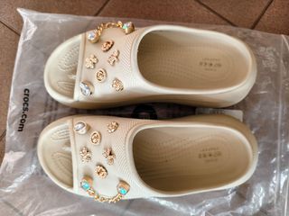 (Category: ) located in . Submitted by xiuqian_preloved (Listing ID 1463497532, Image 1). Description: .
