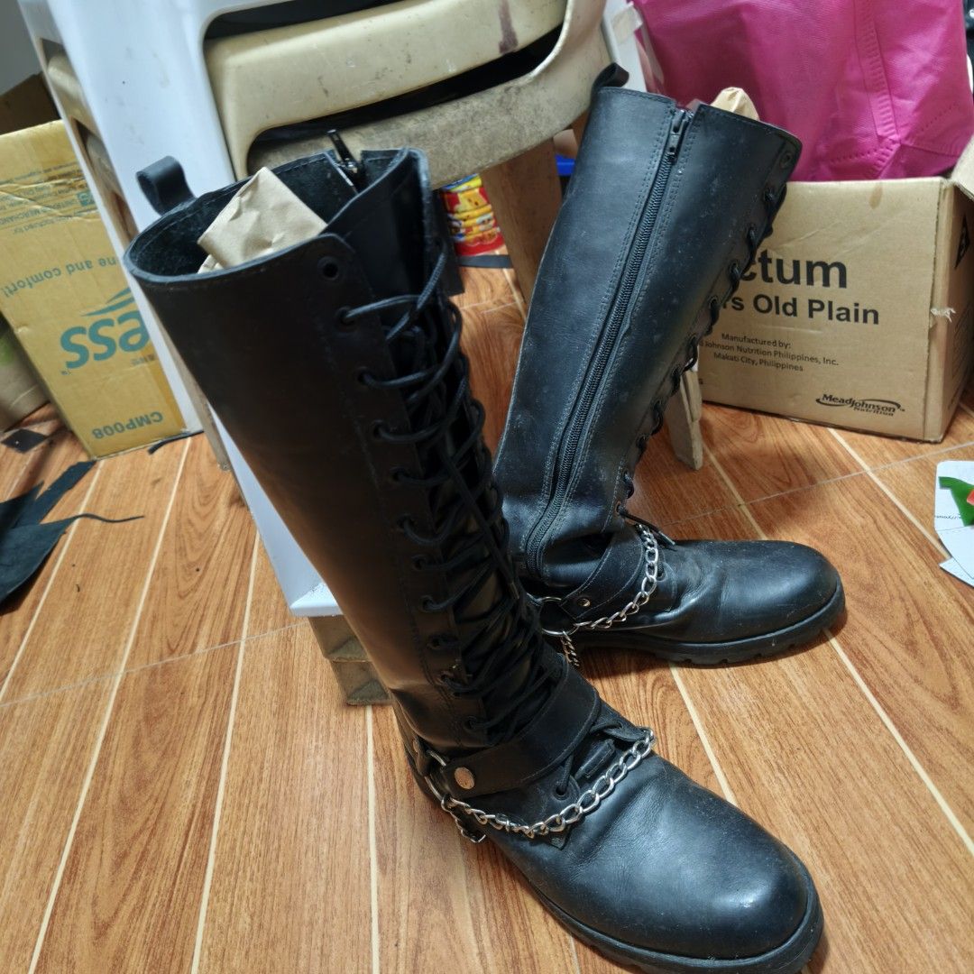 Customized Knee Boots Size 9 (Category: Boots) located in Santa Rosa. Submitted by thebear29 (Listing ID 1463398552, Image 2). Description: Almost brand new. Used a couple of times. Made with pure cowhide full grain leather. Customized. Size 9. Needs a bit of cleaning Rfs > not being used anymore thats why it's a bit dusty..