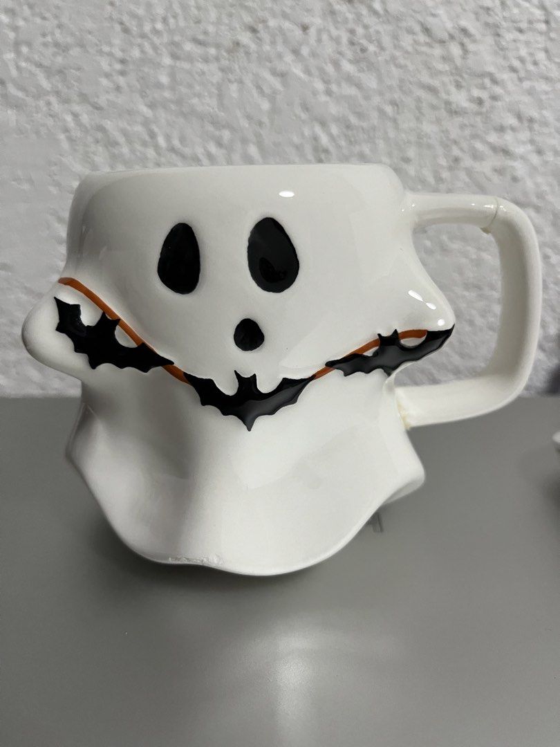 Cute Ghost Mug with Bats Design (Category: Vases & Decorative Bowls) located in Mandaue City. Submitted by allthingzdopamine (Listing ID 1463372700, Image 1). Description: Cute Ghost Mug with Bat Design 👻🦇 -Ideal for display or decorative purposes only. -Has light crazing, as shown in the photos. -Handle broke during shipping. -Has a small chip. -Please see all photos for the condition and details. ***Selling as-is..