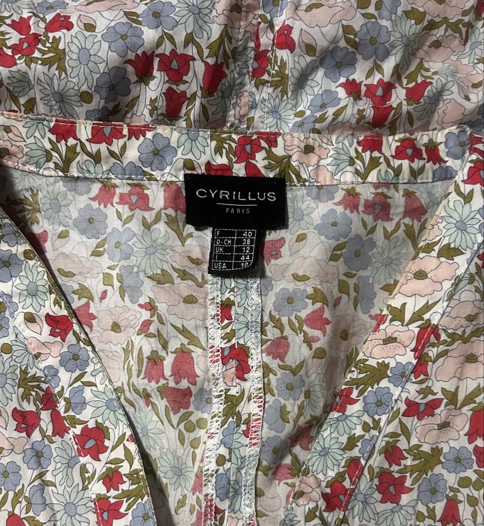 CYRILLUS (Category: Dresses) located in Davao. Submitted by sart0ria85 (Listing ID 1463503875, Image 3). Description: A large daydress with subtle minimal prints. 100%COTTON MADE IN BULGARIA 🇧🇬 xLARGE. Size 10 EXCELLENT CONDITION (91/100).