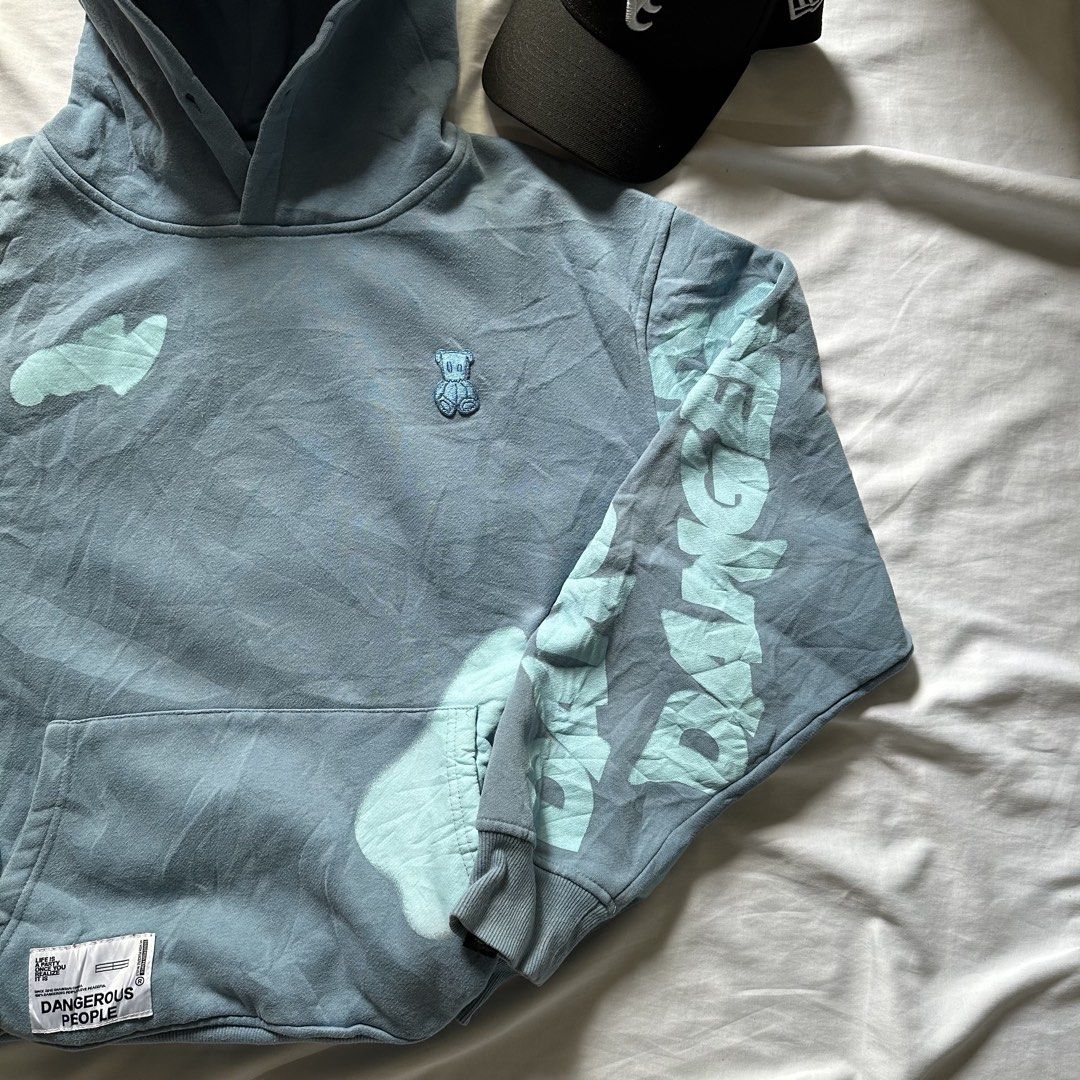 Dangerous People Hoodie (Category: Hoodies) located in Quezon City. Submitted by notmhico (Listing ID 1460189917, Image 3). Description: .