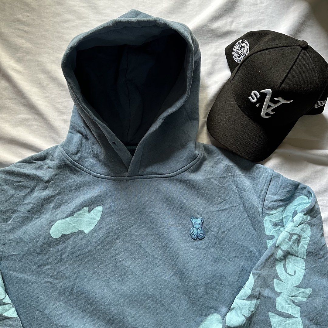 Dangerous People Hoodie (Category: Hoodies) located in Quezon City. Submitted by notmhico (Listing ID 1460189917, Image 2). Description: .