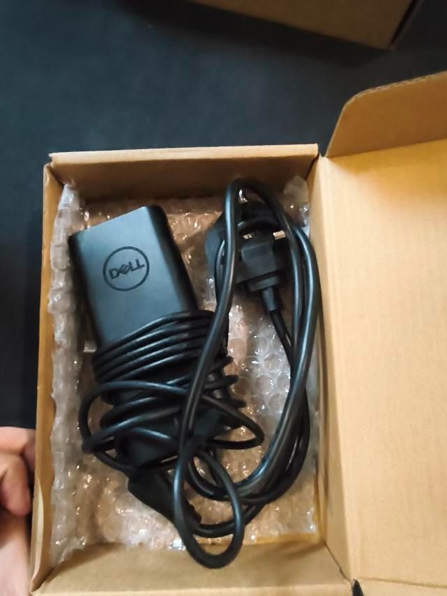 DELL ORIGINAL CHARGER – 65W (Category: Chargers) located in Caloocan City. Submitted by preownedlapptopsalemnl (Listing ID 1463403794, Image 2). Description: 🔌 DELL ORIGINAL CHARGER – 65W Available Dell Original 65W Charger (Second hand) - Good condition ₱750 ONLY! • Brand: Dell • Power: 65W • Input: 100–240V ~ 1.5A, 50-60Hz • Output: 19.5V ⎓ 3.34A Compatible with selected Dell models from: 💻 Inspiron Series 💻 Latitude Series 💻 Vostro Series 