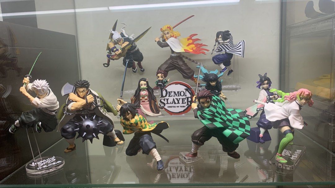 Demon Slayer Hashiras+tanjiro+nezuko (Category: Figurines & Statues) located in Las Pinas. Submitted by richp0735 (Listing ID 1463391490, Image 1). Description: Selling Demon Slayer(Hashiras+Tanjiro+nezuko)set BIB **Sold as Set only** Noted issues Obanai - missing scabbard Rengoku - Minor dirt at the back Tanjiro - loose, broken sword handle but still intact Nezuko - loose.