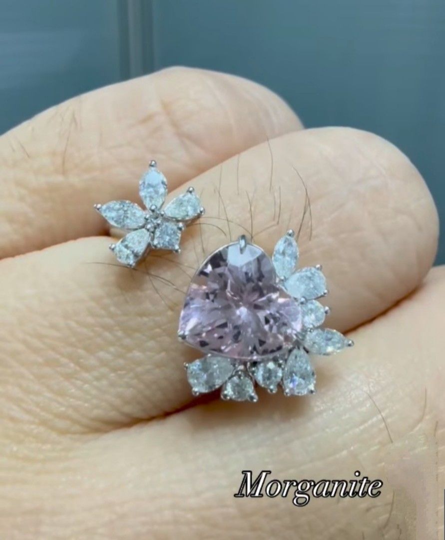 Diamond and Morganite heart ring (Category: Rings) located in Malolos. Submitted by keenhorse_ef38ab (Listing ID 1463395361, Image 1). Description: 1.62carat Morganite 0.60carat-Diamond 18karat wg 3.20g Personal rider within Metro Manila 🛵 COD/COP.
