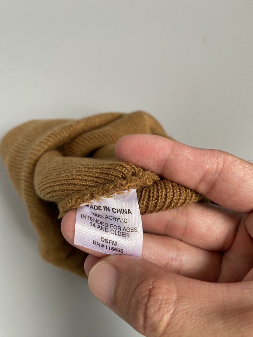 DICKIES Beanie (Category: Caps & Hats) located in Cavite. Submitted by awuuu27 (Listing ID 1463488379, Image 3). Description: DICKIES Beanie 💎 CONDITION: 9.8/10 (asnew condition) COLOR RATE: 9.8/10 ISSUE: none .
