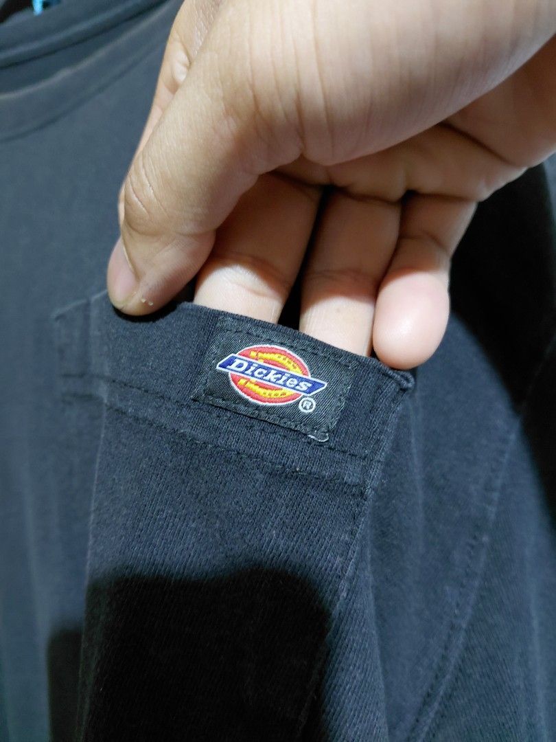 Dickies Black Long Sleeve (Category: Tshirts & Polo Shirts ) located in Imus. Submitted by frootiloots4103 (Listing ID 1463350722, Image 2). Description: - Brand: Dickies - Color: Black - Size: XL - Material: 100% Cotton - Features: Long sleeves, chest pocket, Dickies logo - Condition: Good, with minor red stains as pictured - Origin: Made in Nicaragua OPEN FOR NEGO (best if aspack) 📍Imus, Cavite 4103 Can do meetups within Imus Area 🚚 J&T or La