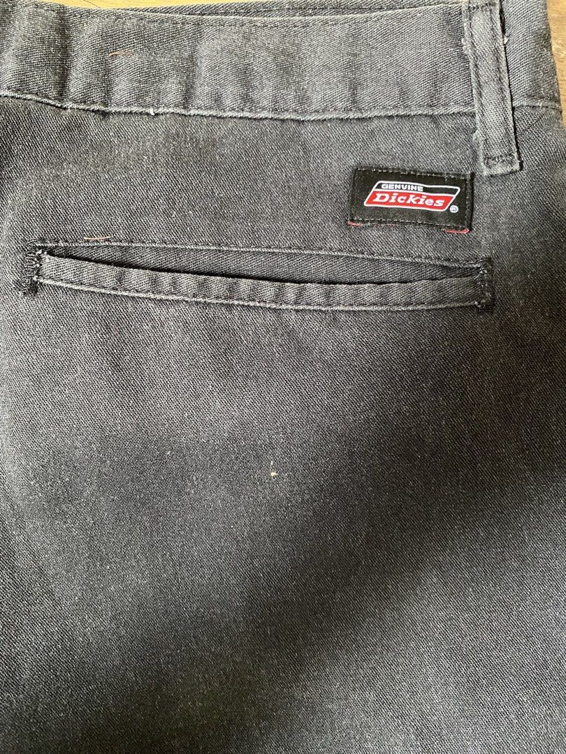 Dickies Genuine Double Knee Pants (Category: Jeans) located in Bulacan. Submitted by _naek_ (Listing ID 1463389375, Image 2). Description: waist - 39 length - 44 hem - 10.