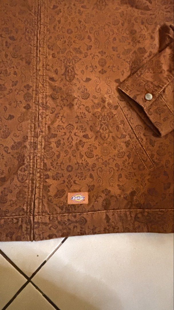 Dickies Japan line oversized Corduroy jacket (Category: Coats, Jackets and Outerwear) located in Manila. Submitted by thrifty_rick (Listing ID 1463454621, Image 2). Description: Condition: Great condition with very minimal signs of wear. Tag:XXL W:26 L:29.5 .