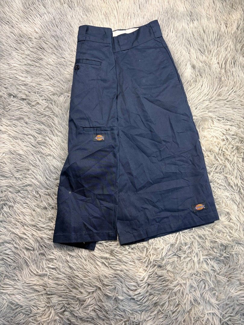 Dickies Navy Blue Work Pants Size 32 (Category: Shorts) located in Manila. Submitted by glenndejes07057 (Listing ID 1463513581, Image 3). Description: - Navy blue Dickies work pants - Classic straight leg style - Dickies logo tag - Size 32 - Durable poly-cotton blend - Ideal for everyday wear or work.