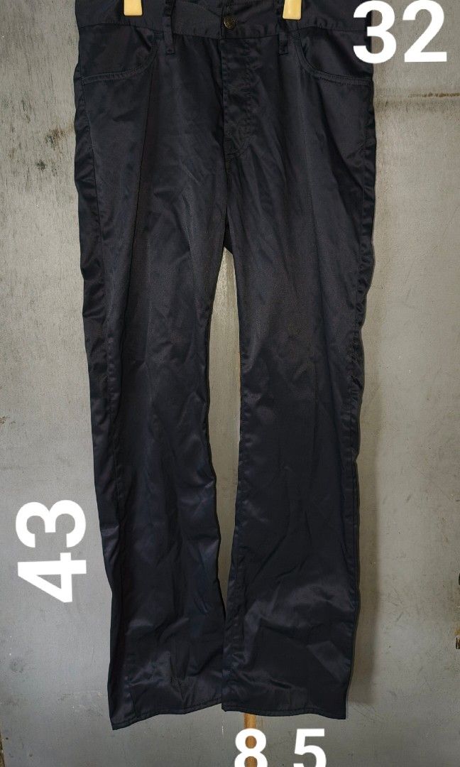 DIESEL BUTTON FLY PANTS (Category: Luxury Apparel) located in Makati City. Submitted by updownthrift (Listing ID 1463369853, Image 1). Description: NO ISSUE NEED WASH.