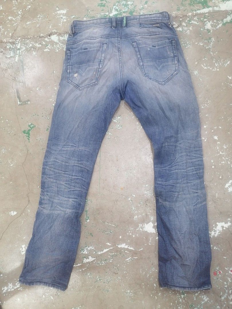 Diesel distress (Category: Jeans) located in San Carlos City. Submitted by apyogone (Listing ID 1463555178, Image 2). Description: Diesel Distress Excellent condition W28 L32.