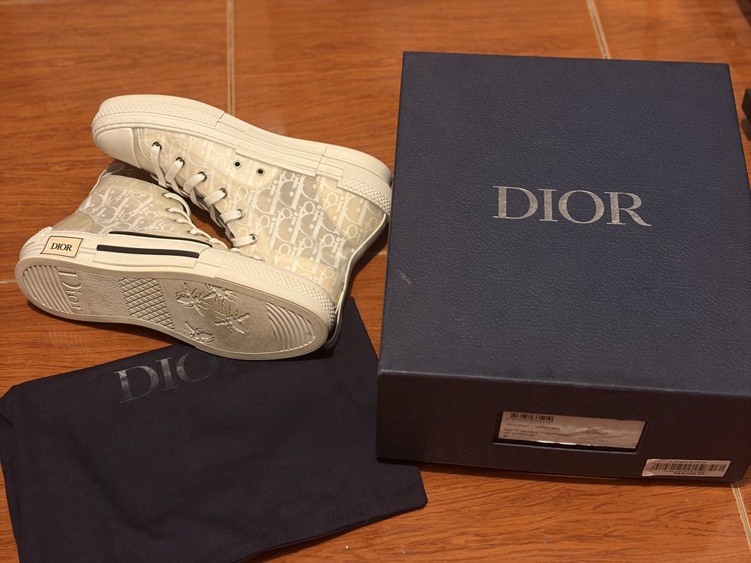 Dior B23 High (Category: Sneakers & Footwear) located in Quezon City. Submitted by highrollaazz (Listing ID 1463364101, Image 2). Description: Dior b23 high Complete with box dustbag & extra lace Eu41 fits 8-9 Excellent used condition 15k only!!.