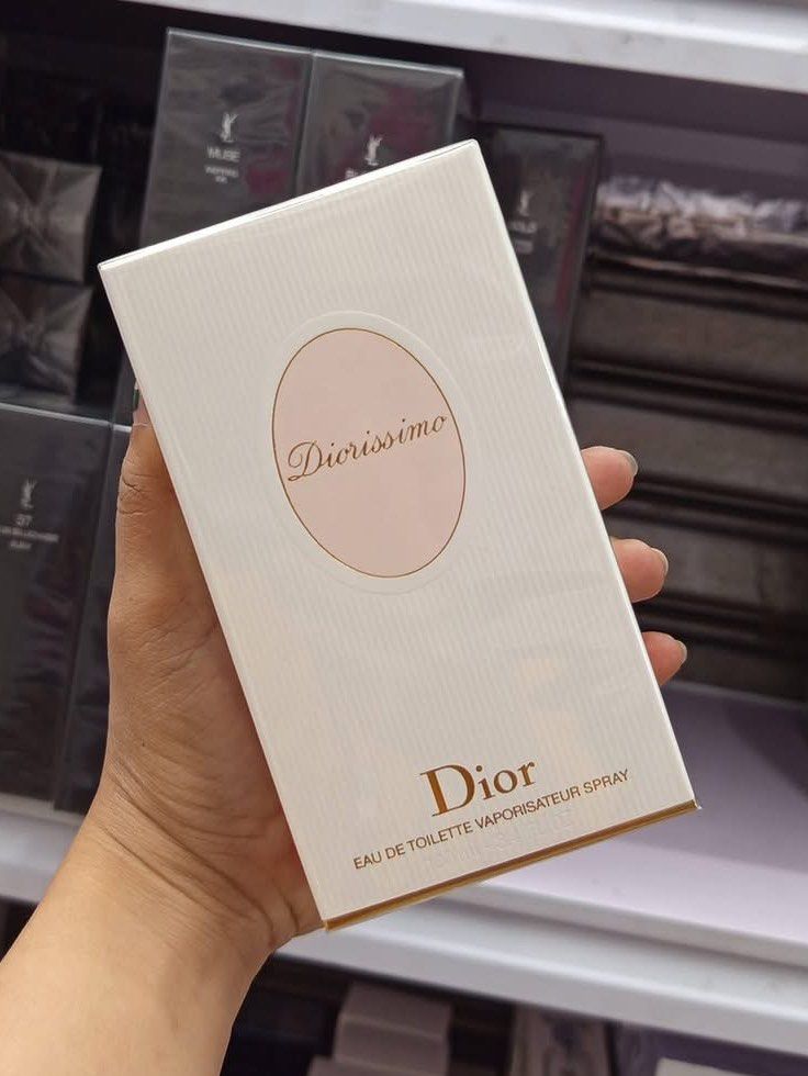 DIOR DIORISSIMO EDT | PREMIUM QUALITY (Category: Fragrance & Deodorants) located in Quezon City. Submitted by embereshop2 (Listing ID 1463351796, Image 1). Description: 📌 Perfect for yourself or as a gift! ✨ Whether you’re treating yourself or looking for a gift for birthdays and any special occasion, this is a great choice. 💗 The scent is very close to 0G and long-lasting, perfect if you want something that smells premium without going over bu