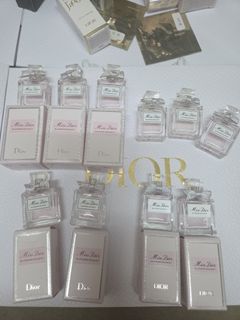 （分類：）位於 。 由 silverblosseming9512v 提交（商品編號 1463445785，圖片 1）。簡介： 。