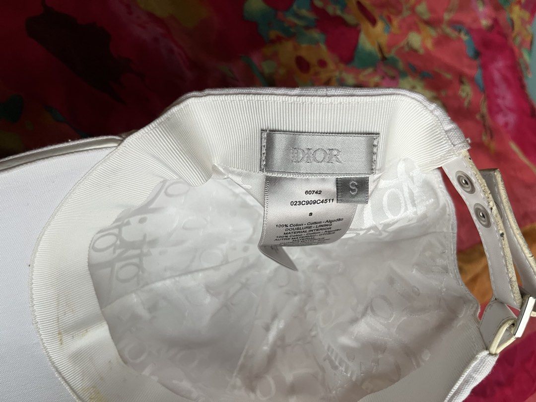 DIOR WHITE (Category: Hats & Beanies) located in Quezon City. Submitted by headline. (Listing ID 1463517868, Image 3). Description: DIOR EMBROIDERY EXCELLENT CONDITION MINIMAL ISSUE FOR ONLY:999php +SHIPPING FEE.