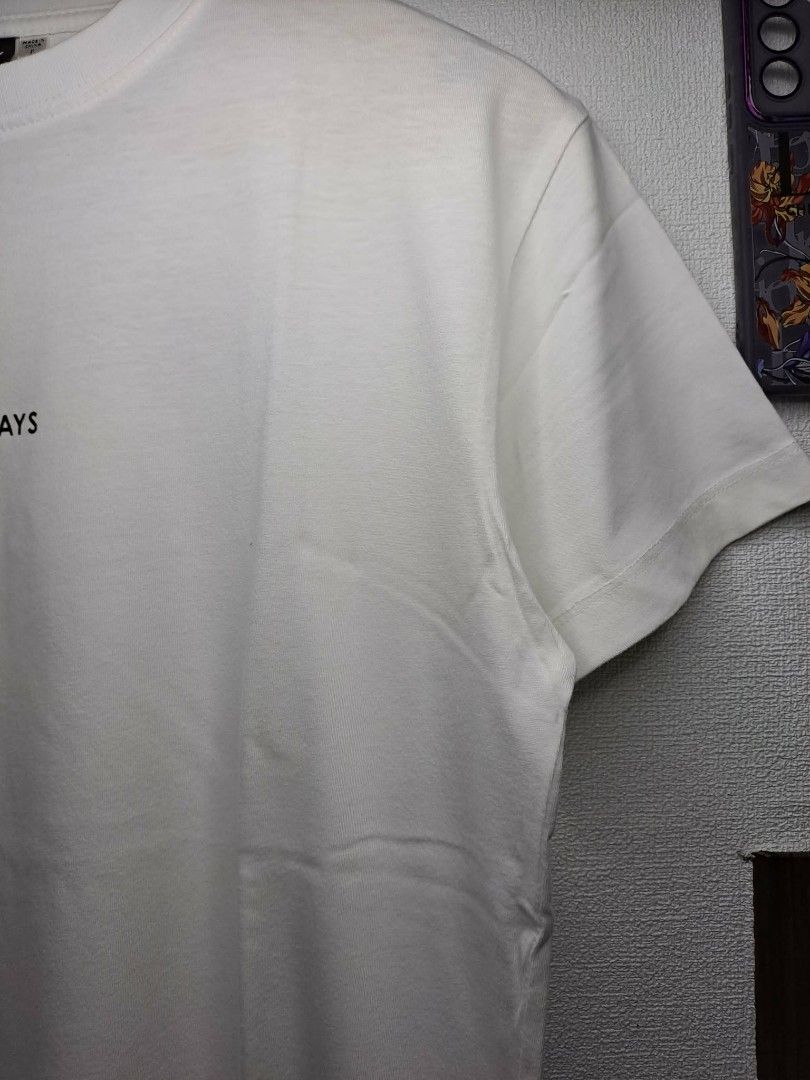 Disney Apparel x Mousy (Category: Shirts) located in Manila. Submitted by yaseen__73 (Listing ID 1463406344, Image 2). Description: Disney Apparel white crew neck t-shirt created in collaboration with the fashion brand Mousy Wearing Size : Small - Medium Dimensions : See Photo Color Rate : 9.9/10 Needs Re - Wash In Excellent Condition 350.00 Shipped Via J&T Express Around Metro Manila MOP : G C A S H B A N K T R A N S F E R Seller's Location : 📍