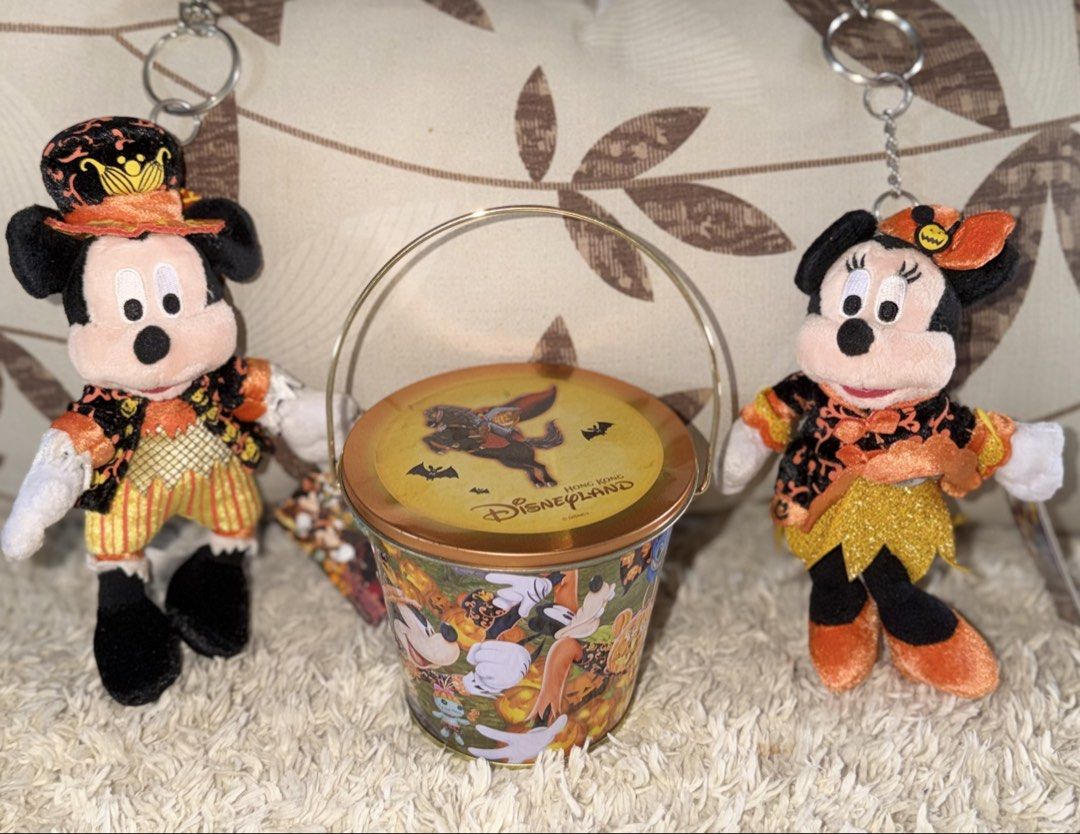 Disney Halloween Mickey&Minnie (Category: Character Goods) located in Bacolod City. Submitted by quickocean-c957 (Listing ID 1463327400, Image 1). Description: .