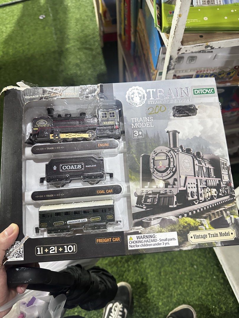 DITOYS Vintage Train Model Steam Engine Tracks Set (Category: Vehicle & Diecast Models) located in Manila. Submitted by jailand08 (Listing ID 1463509171, Image 1). Description: - Vintage train model set - Includes steam engine, coal car, and freight car - Comes with tracks for building your own railway - Ideal for collectors and children aged 3 and up - Promotes imaginative play.