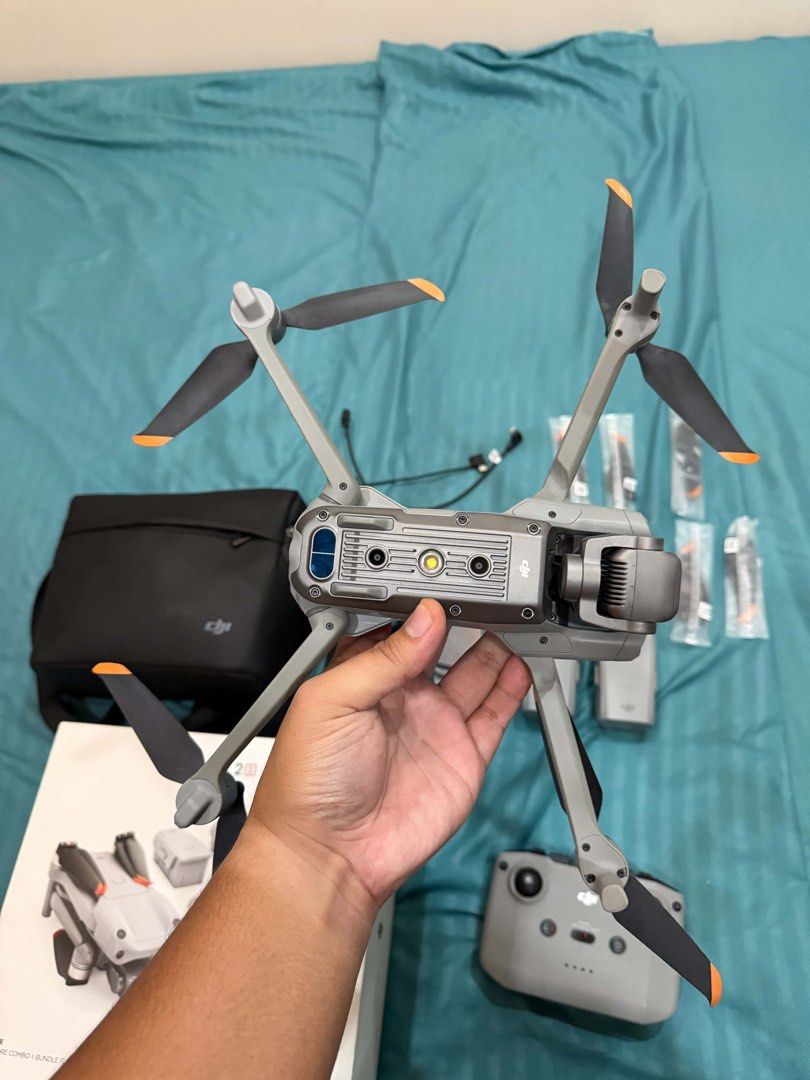 DJI Mavic Air 2s Flymore Combo (Category: Drones) located in Abuyog. Submitted by garments.sl (Listing ID 1463430108, Image 3). Description: 🛩️ DJI Air 2S drone ×1 * 🎮 DJI RC-N1 remote controller ×1 * 🔋 Intelligent Flight Battery ×3 total * 🔌 Battery Charging Hub ×1 * ⚡ AC power adapter ×1 * 🔄 Low-Noise Propellers ×3 pairs * 🧰 ND Filters Set (ND4/8/16) ×1 * 🎒 Shoulder/carrying bag ×1 * 🔌 RC cables (Lightning, USB-C, Micro-USB) * 🔧 Spare 