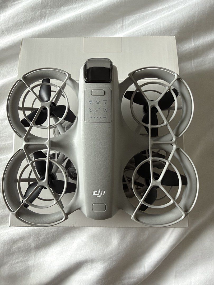DJI Neo Drone (Category: Drones) located in Pasig City. Submitted by menriquez1 (Listing ID 1463389779, Image 2). Description: - DJI Mini 3 Pro Drone - Compact and lightweight design - Ideal for aerial photography and videography - Easy to fly, perfect for beginners and pros - Includes all items shown in the photos - Ready for its next adventure!.