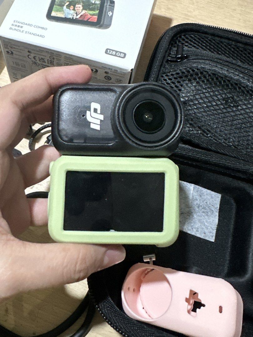 DJI Osmo Nano for ₱16,000 (Category: Video Cameras) located in Manila. Submitted by siobae01 (Listing ID 1463500958, Image 2). Description: 📸 FOR SALE: DJI Osmo Nano — ₱16,000 ONLY! RFS: Barely used — only used twice indoor shoot! 📅 Bought just 2 months ago ✨ Excellent condition / brand new Selling my DJI Osmo Nano with built-in 128GB storage. Perfect for vlogs, travel, content creation, and everyday moments. FEATURES: • Built-in 128GB storage 