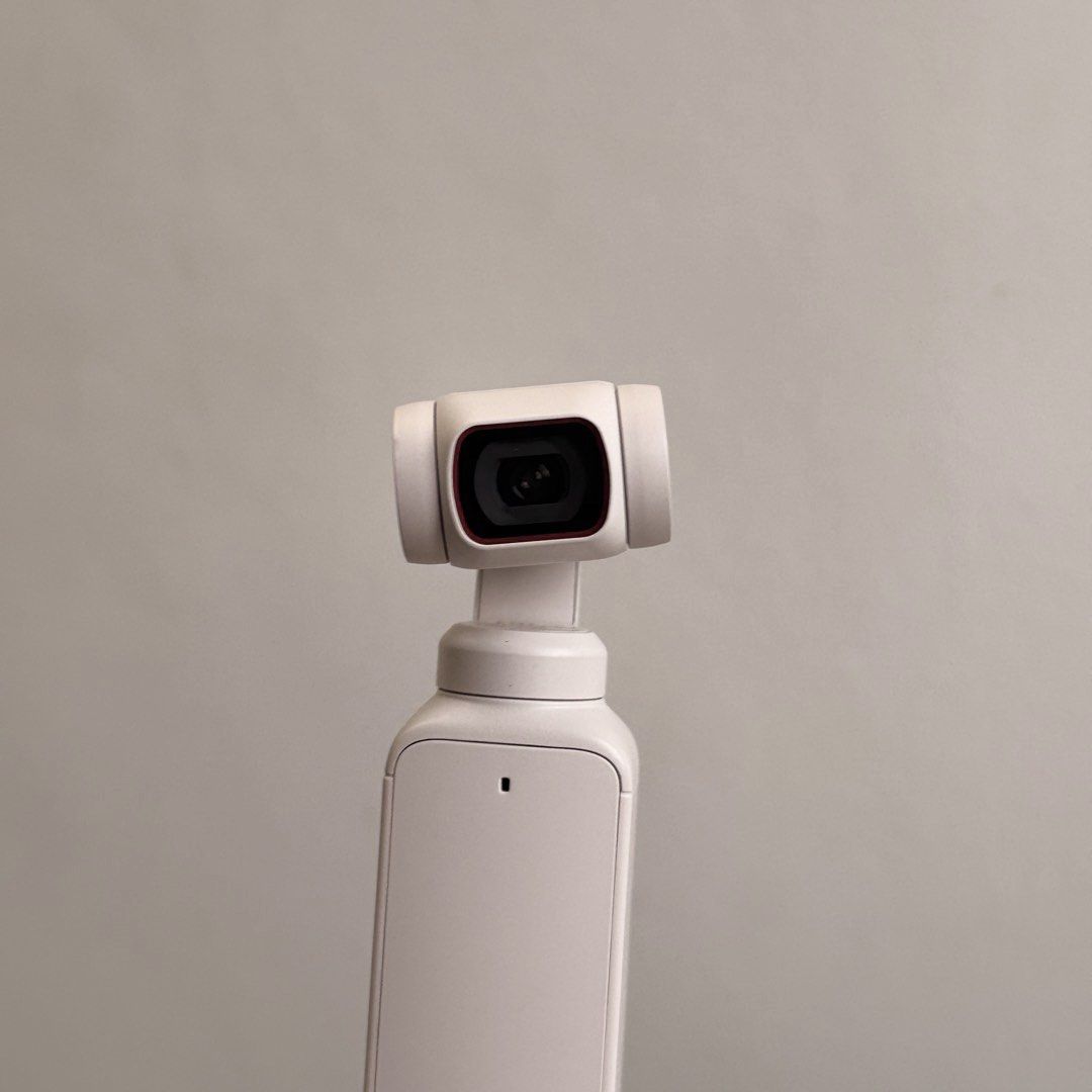 DJI osmo pocket 2 limited edition sunset white (Category: Video Cameras) located in General Trias. Submitted by by-ea (Listing ID 1463424740, Image 1). Description: Bought 2024 for ₱24k (pricey because limited edition), kept unused, just liked the color Now ready to let go! No issues, no history of repair What you see is what you get, cant find the long strap. Ships in a pocket 4 box (I no longer have the pocket 2 box).