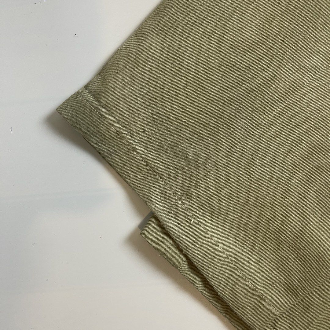 DKNEE LOOSE FIT PANTS (Category: Chinos) located in Taguig. Submitted by _blisskarte_ (Listing ID 1463452386, Image 3). Description: • width: 35 • length: 42 • leg opening: 9.5 📍Guadalupe Cembo, Taguig 🚚Via J&T / Lalamove / Meet-up.