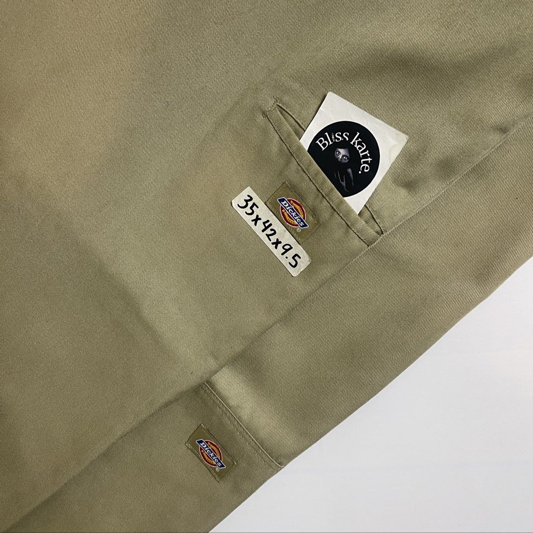 DKNEE LOOSE FIT PANTS (Category: Chinos) located in Taguig. Submitted by _blisskarte_ (Listing ID 1463452386, Image 2). Description: • width: 35 • length: 42 • leg opening: 9.5 📍Guadalupe Cembo, Taguig 🚚Via J&T / Lalamove / Meet-up.