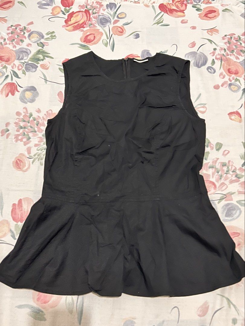 DKNY Black Blouse (Category: Blouses) located in Pinamalayan. Submitted by _dragonfly (Listing ID 1463536731, Image 1). Description: .