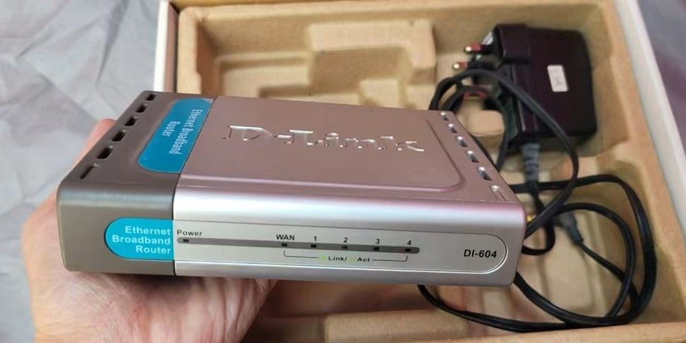 D-LINK ROUTER (Category: Office Furniture & Fixtures) located in Sablan. Submitted by gongonshelley12 (Listing ID 1463444361, Image 3). Description: 👉👉600 ONLY👈👈 D-LINK ROUTER PLEASE SEARCH FOR MORE INFO LIKE NEW LIKE NEW.