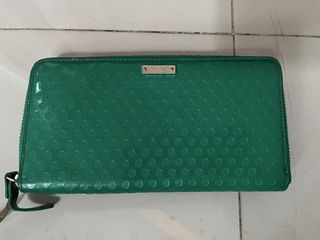 (Kategori: ) berada di . Dikirim oleh herstuffone (ID iklan 1463552912, Gambar 1). Deskripsi: .