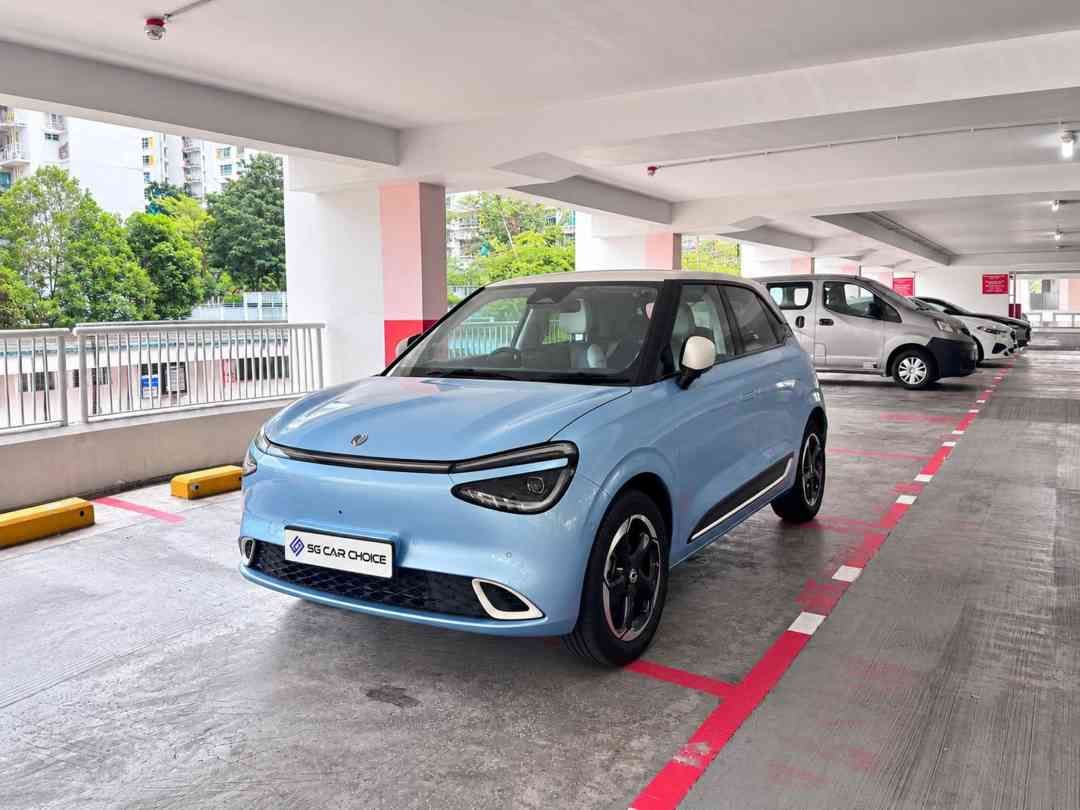 DONGFENG BOX (Category: Used Cars) located in Singapore. Submitted by sgcarchoicewc (Listing ID 1463375431, Image 2). Description: Fresh and stylish Dongfeng BOX 2025, a modern electric hatchback designed for efficient and effortless urban driving. Enjoy a quiet and smooth EV experience with instant electric response, compact dimensions and a well-designed cabin packed with useful technology. Easy to manoeuvre and park around Singapore, while off