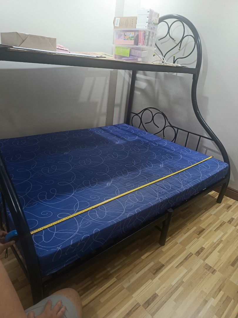 Double Deck Frame with Mattresses (Category: Bed Frames & Mattresses) located in Manila. Submitted by rare.godffrey612 (Listing ID 1463496371, Image 1). Description: FOR SALE! Double Deck Bed with Mattresses Below: Queen Size Mattres Top: Single Size Mattress Pwede sa maselan pwede sa maarte Open for Negotiations Rfs: Too big for our new home. Loc: Quezon City.