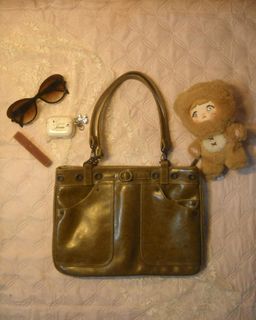 (Category: ) located in . Submitted by littledewdrop (Listing ID 1463418117, Image 1). Description: .
