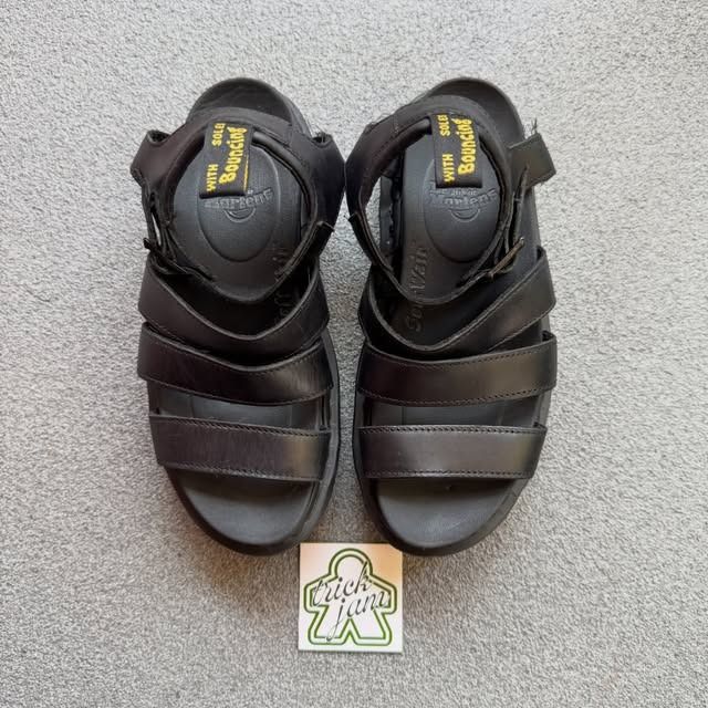 DR. MARTENS BLAIRE BLACK (Category: Flats & Sandals) located in Cagayan de Oro. Submitted by huntbytrickjam.v2 (Listing ID 1463350803, Image 2). Description: DR. M-RTENS BLAIRE BLACK US 6 WMNS / EURO 37 / CM 23 VERY GOOD Pair Only Minor Drags M - 1499.
