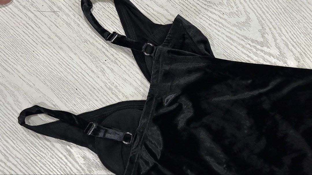 DRESS (Category: Dresses) located in San Carlos. Submitted by warmbear-0dff (Listing ID 1463550743, Image 3). Description: .