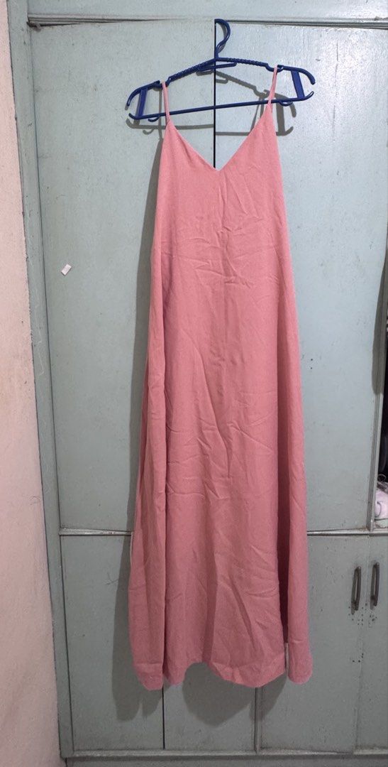 DRESSES (Category: Dresses) located in Manila. Submitted by flrntsanc17840 (Listing ID 1463406096, Image 3). Description: Marroon (M) - Zara Check (S) - Zara Beige (Freesize) - No Brand 300 each..