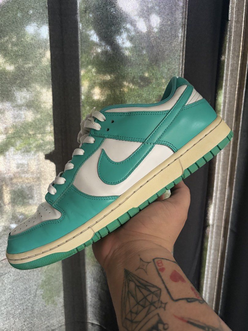 Dunk low clear jade (Category: Sneakers) located in Taguig. Submitted by soledoutph98 (Listing ID 1463420148, Image 2). Description: Dunk low clear jade Size 12 Used No box 999 only firm.