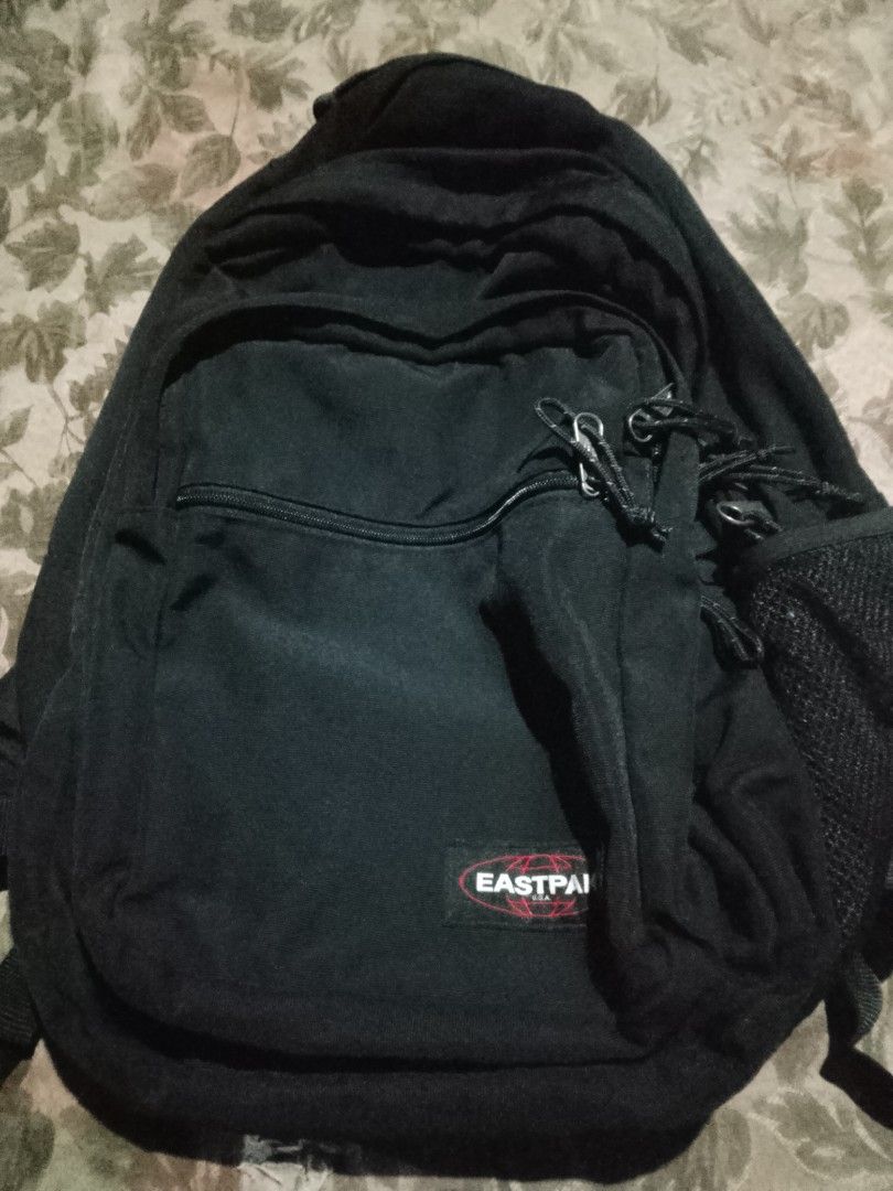 Eastpak (Category: Coats, Jackets and Outerwear) located in Cagayan de Oro. Submitted by barillorey77932 (Listing ID 1463443591, Image 3). Description: .