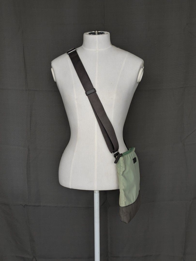Ecco nylon crossbody bag (Category: Cross-body Bags) located in San Mateo. Submitted by rick_enzo (Listing ID 1463525267, Image 3). Description: for sale ecco crossbody bag ecco sling bag original adjustable strap two-toned excellent condition 1300 san mateo, rizal meetup within san mateo, or gma kamuning by sched delivery lalamove j&t first to pay, can vidcall — also selling more items, check profile.