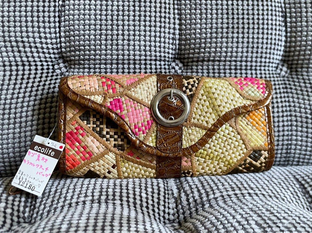 Ecolife Banig Clutch, (Category: Purses & Pouches) located in Bulacan. Submitted by thriftbagcollections (Listing ID 1463405025, Image 1). Description: Ecolife Banig Clutch,Excellent condition!Approx:H-4”W-8.5”D-1.3”.