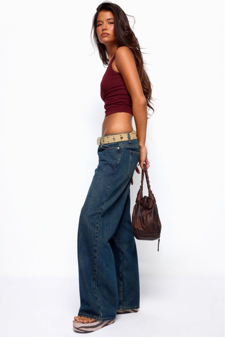 Edikted Raelynn Washed Jeans (Category: Jeans) located in Manila. Submitted by sablestyl3 (Listing ID 1463480051, Image 2). Description: Pre-order (may take 1-2 weeks) Sizes : S AND M ONLYY.
