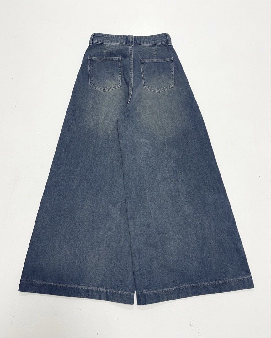 Elephant Wide-Leg Denim Jeans (Category: Jeans) located in Angeles City. Submitted by crushedgems (Listing ID 1398874423, Image 2). Description: id: Elephant Wide-Leg Denim Jeans [ W: 26-27 | L: 42 | Hem: 16 ] Condition: 90% Php 850 + Shipping Fee DM to purchase..